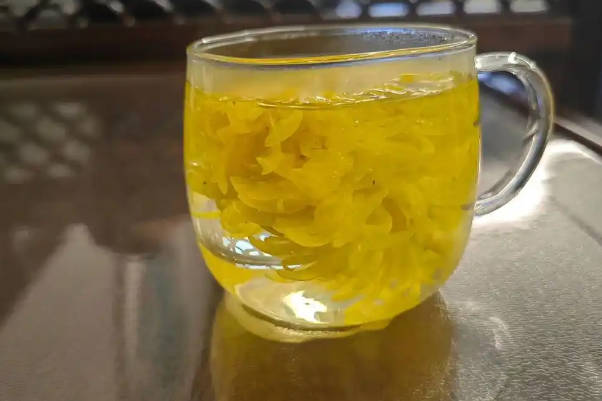 女性打降调针可以适量喝菊花茶
