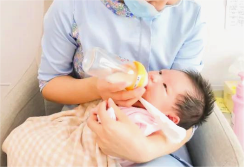 母乳可以让婴儿提高免疫能力