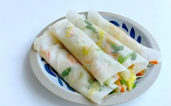 二月二龙抬头小孩吃春饼寓意学习佳