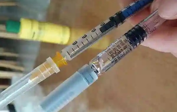 高龄女性有巧克力囊肿做一代试管打促排针腹部会痛吗？