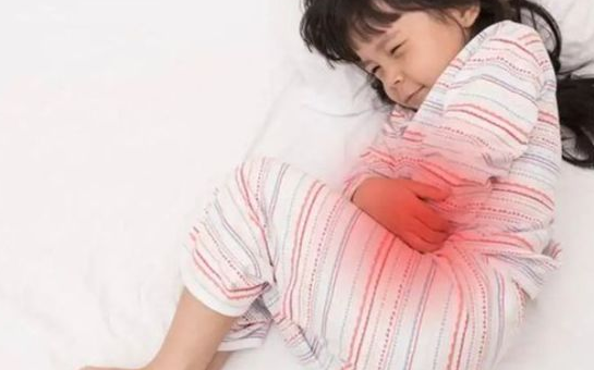 9岁女孩来月经是不正常