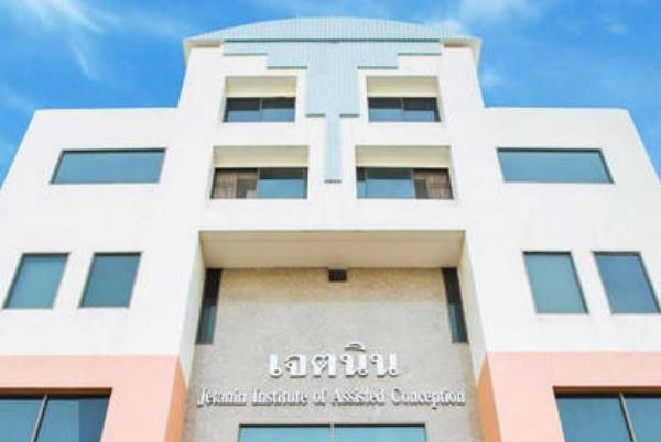 男性需要去国外选择正规生殖医院