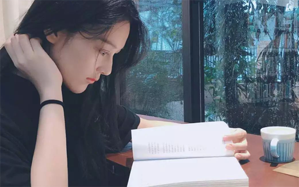 张馨予疑似在19年4月产女