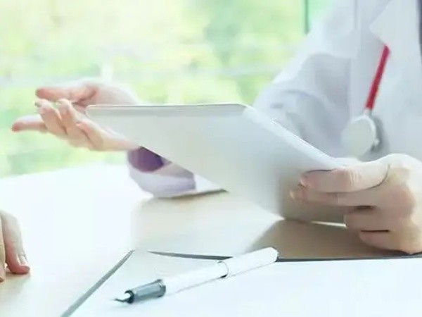 武汉康健妇婴医院弓爱东医生介绍，试管技术靠谱放心选