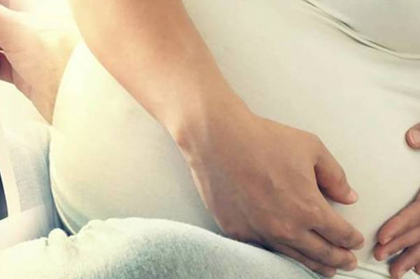 揭秘已婚女性梦见自己怀孕胎动鼓大包强劲有力的含义，可能会生男孩