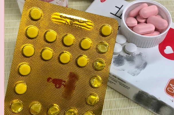 备孕叶酸一天吃多少mg，通常每日补充400-800微克