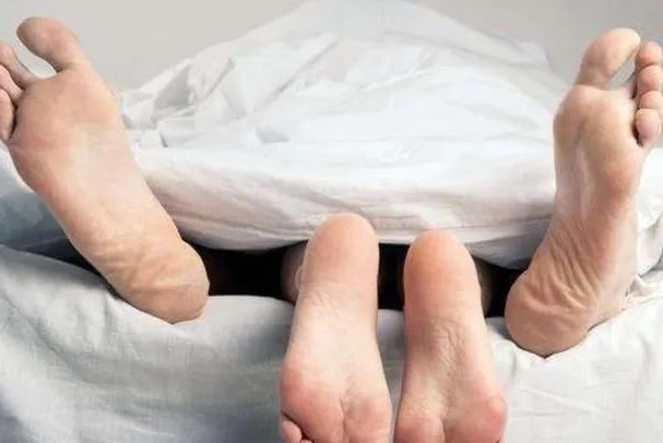 宫颈活检一个月后同房