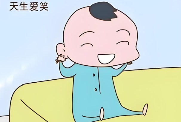 民间常说月子里宝宝一逗就笑是聪明的表现，这是真是假？