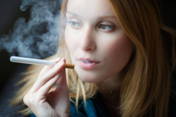 吸烟对胎儿的发育十分不利