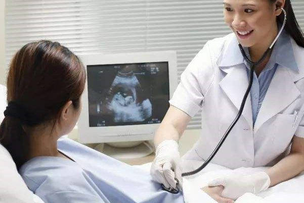 宝宝很活泼可能暗示是男孩