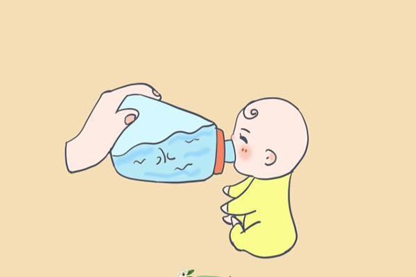 1个月宝宝喝水量在30-60mL左右