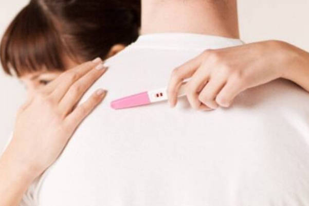 新婚夫妇在结婚后都积极的备孕