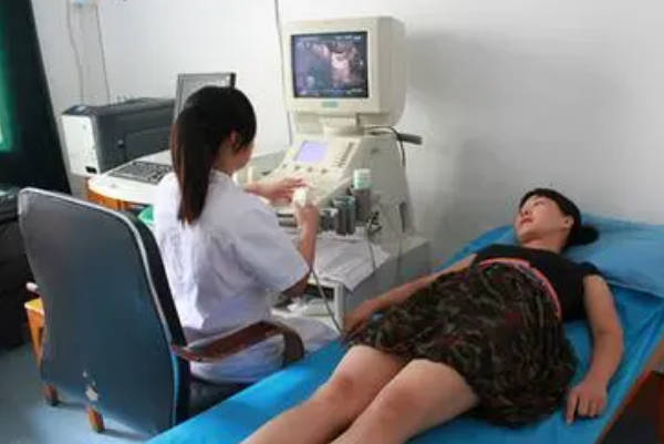 未婚女性到医院进行妇科检查
