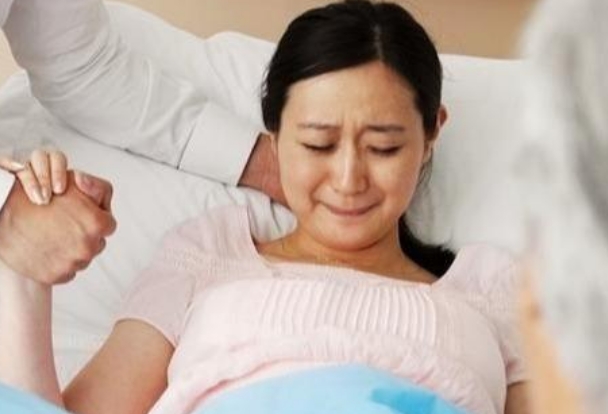 胚胎早剥可以分娩处理