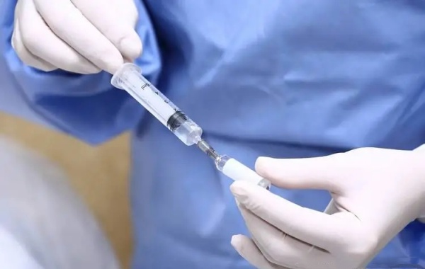 做二代试管移植成功在怀孕早期前打长效针起什么作用呢？