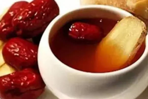 子宫内膜薄可以喝红糖姜水