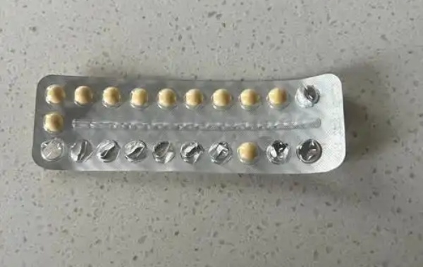 二代试管移植前达英35和维生素e能同吃吗？