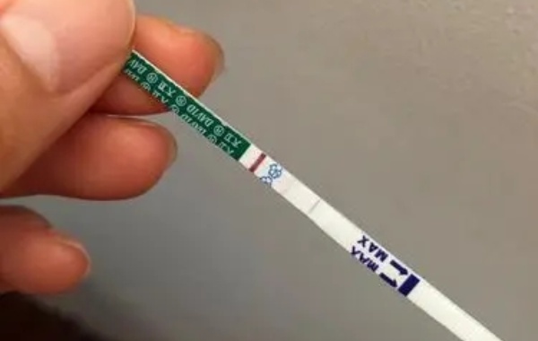 有人说大卫试纸验孕显色真的太慢是怎么回事？