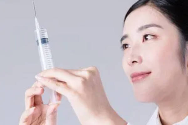 为避免女性提前排卵可适当注射贝依