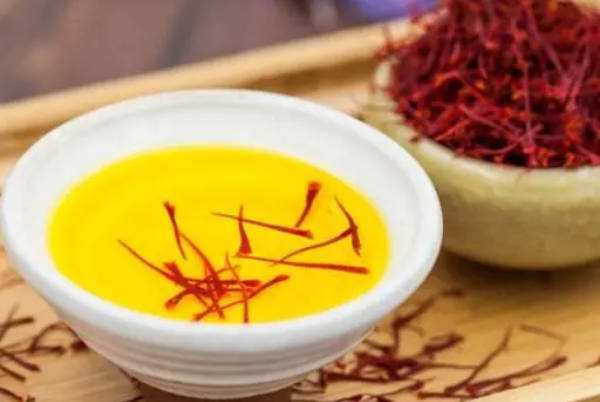 西红花泡水喝可预防心脑血管疾病