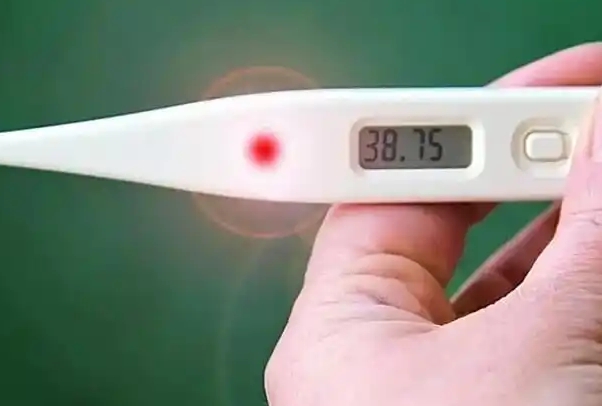 成功移植培养三天的冻胚后第5天的时候突然发烧怎么回事？