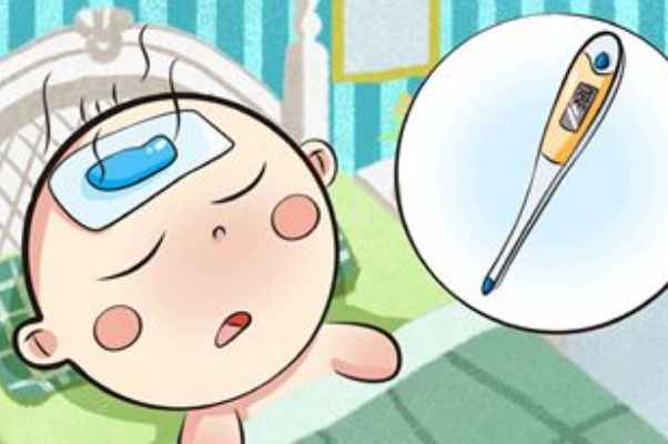 有宝妈说小孩发烧低于38.5度尽量不要马上看医生这是为什么呢？