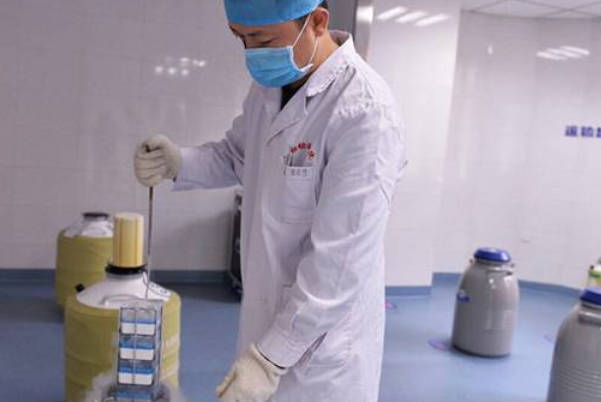 做试管用医院提供的精子需要多少费用，2025全国供精试管医院排名