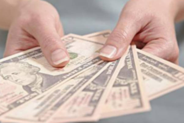 第一代试管婴儿的费用约为2.5万