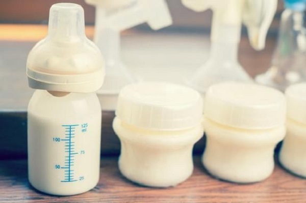 母乳解冻后有白色渣渣是变质了