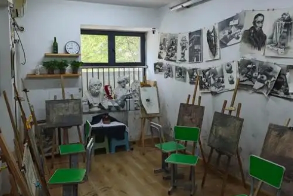 不要再送孩子去画画班了，减弱了创造力的同时还影响心理