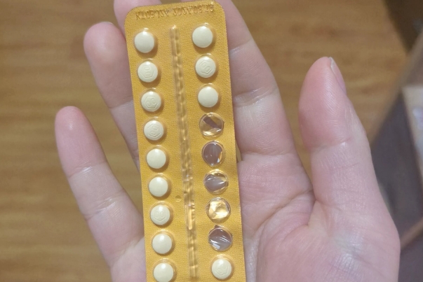 网传女性长期服用避孕药会导致不孕不育是真的吗？