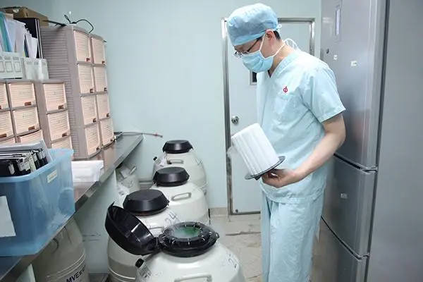 胚胎解冻要精确的温度和时间控制