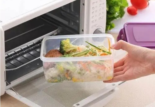 5号pp材质的餐盒能用微波炉加热吗？