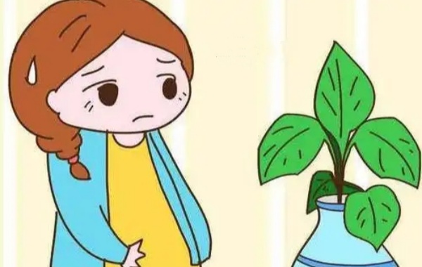 胎儿在骨盆内的活动空间相对较大