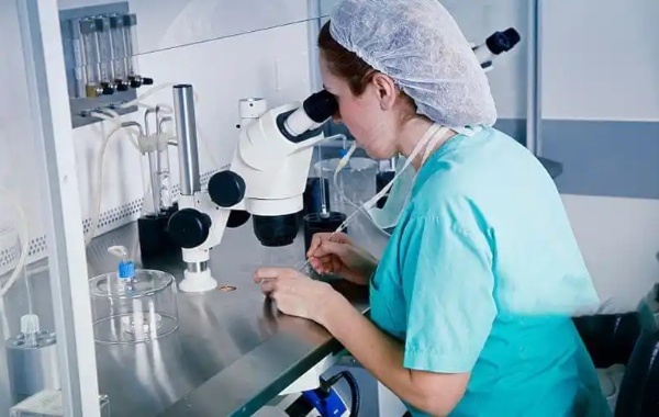 男方做二代试管取精前期间隔多久检查一次精子呢？