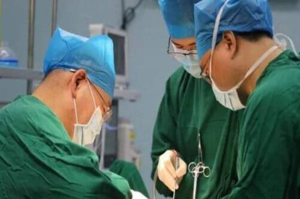 移植手术前抽血做宫腔灌注是什么意思？