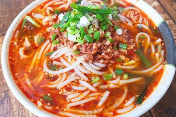 米线吃多了这两大危害要清楚，取卵后小心加重肠胃负担