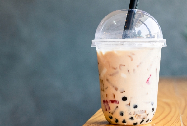 每天喝一杯奶茶真的会导致不孕不育吗？