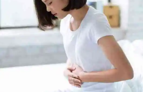 女性怀孕初期胃胀气是因激素变化