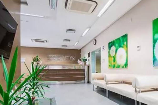 乌克兰法律视角下的女性同性伴侣试管婴儿生育权利探讨