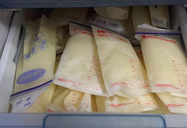 冷冻母乳要尽快使用