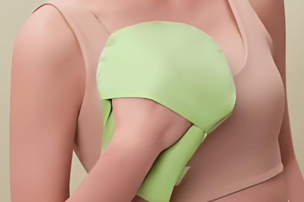 热敷胸部可以疏通乳腺