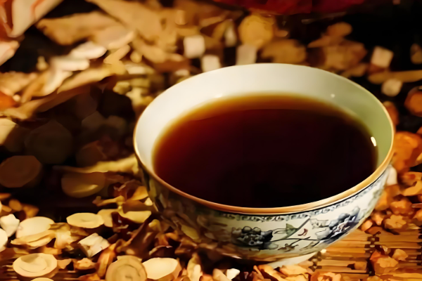 男性喝二仙汤可提升精子质量