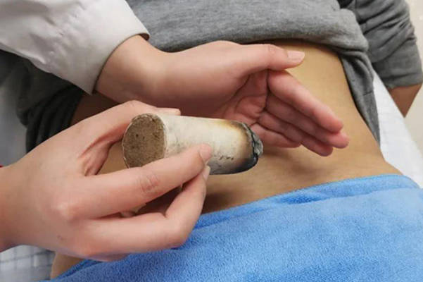 哺乳期也可以去艾灸，不仅不影响奶水还有这些好处