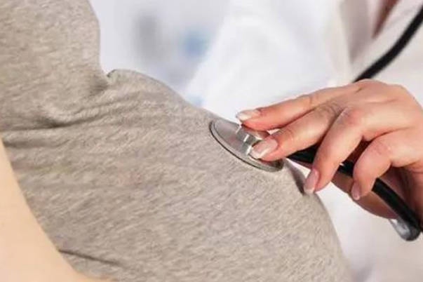 女职工休产假的工资由生育保险支付