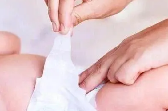 尿不湿是用于孩子小便护理的用品