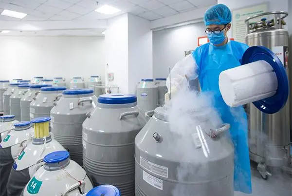 美国挑选精子要额外花费40美元