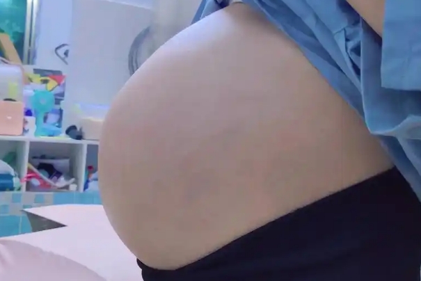 八个月最准怀个男孩征兆，肚儿尖尖说是个儿子