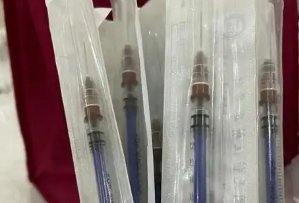 三代试管长效长方案在获得卵泡前需要打几次降调针呢？