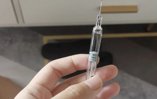 打了试管促排针第二天肚子难受是怎么回事呢？